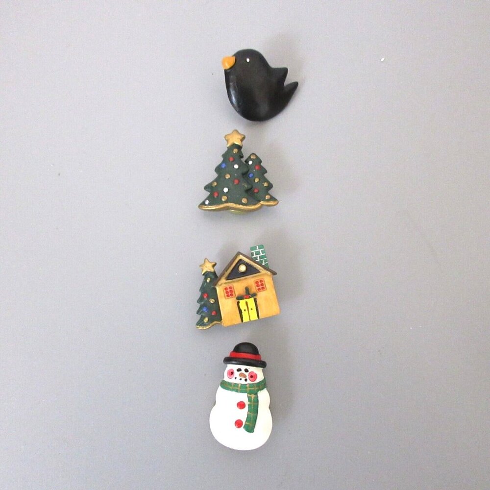 3 VINTAGE Christmas 1.5" Button Covers Snowman Christmas Tree & House + Bird Pin